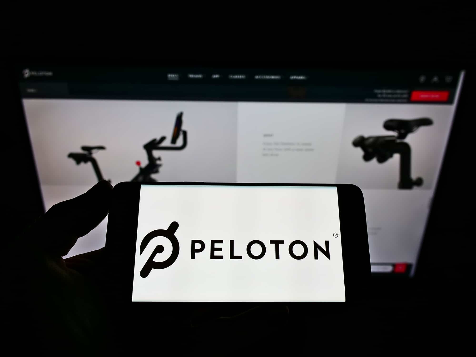 Peloton announces layoffs of 400 employees, CEO to step down